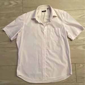 Hugo Boss men button down short sleeve dress shirt. Size:41/16 (M).